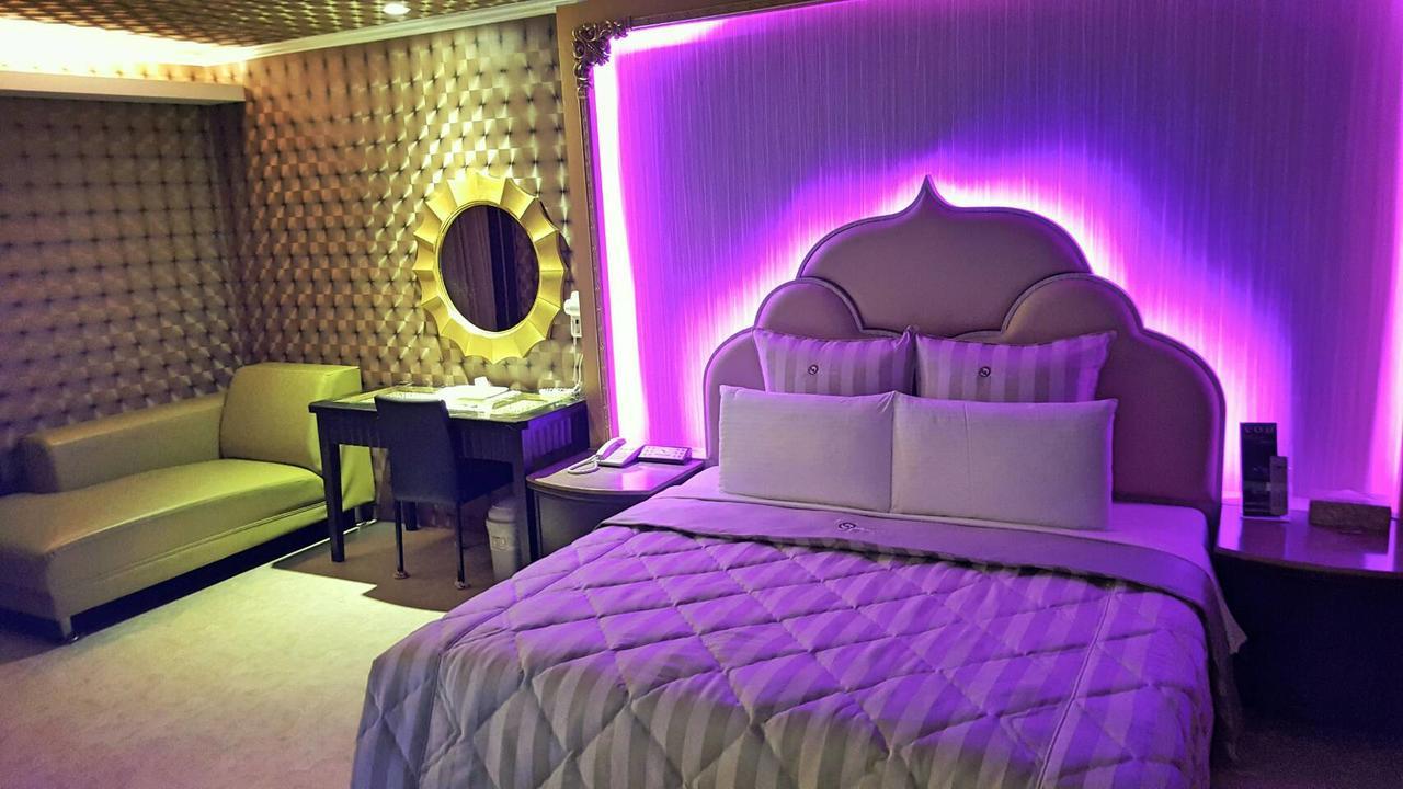 סינצ'ו סיטי Full Moon Boutique Motel מראה חיצוני תמונה