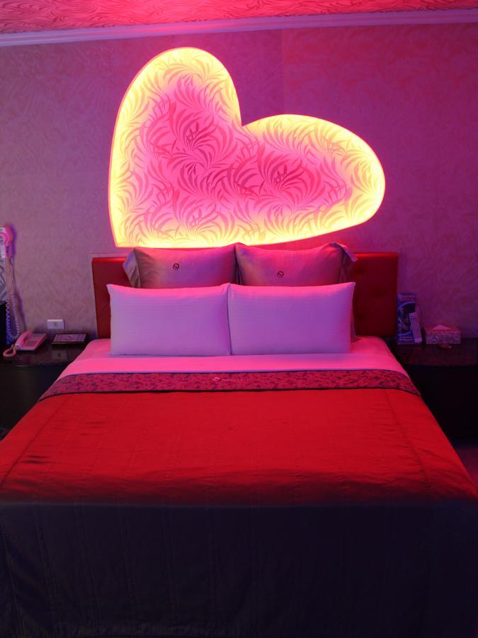 סינצ'ו סיטי Full Moon Boutique Motel מראה חיצוני תמונה