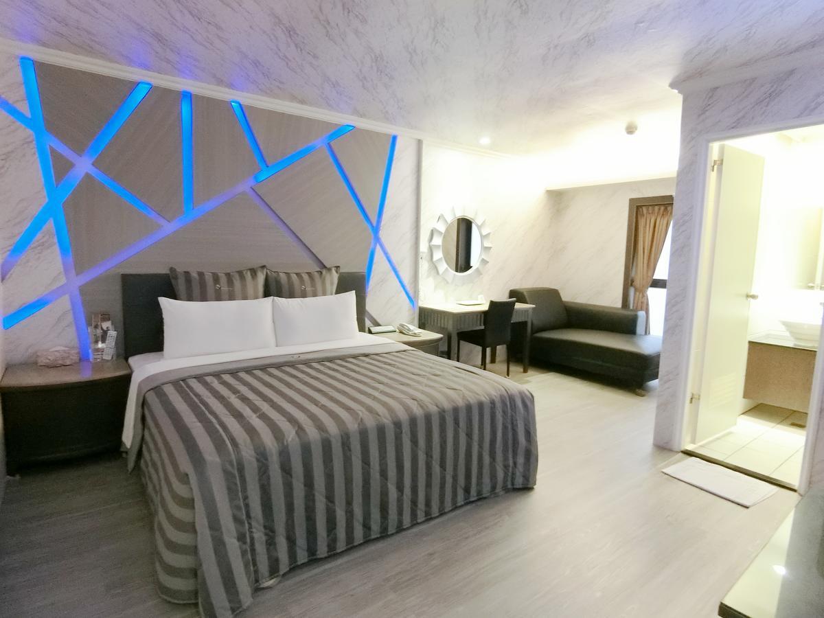 סינצ'ו סיטי Full Moon Boutique Motel מראה חיצוני תמונה