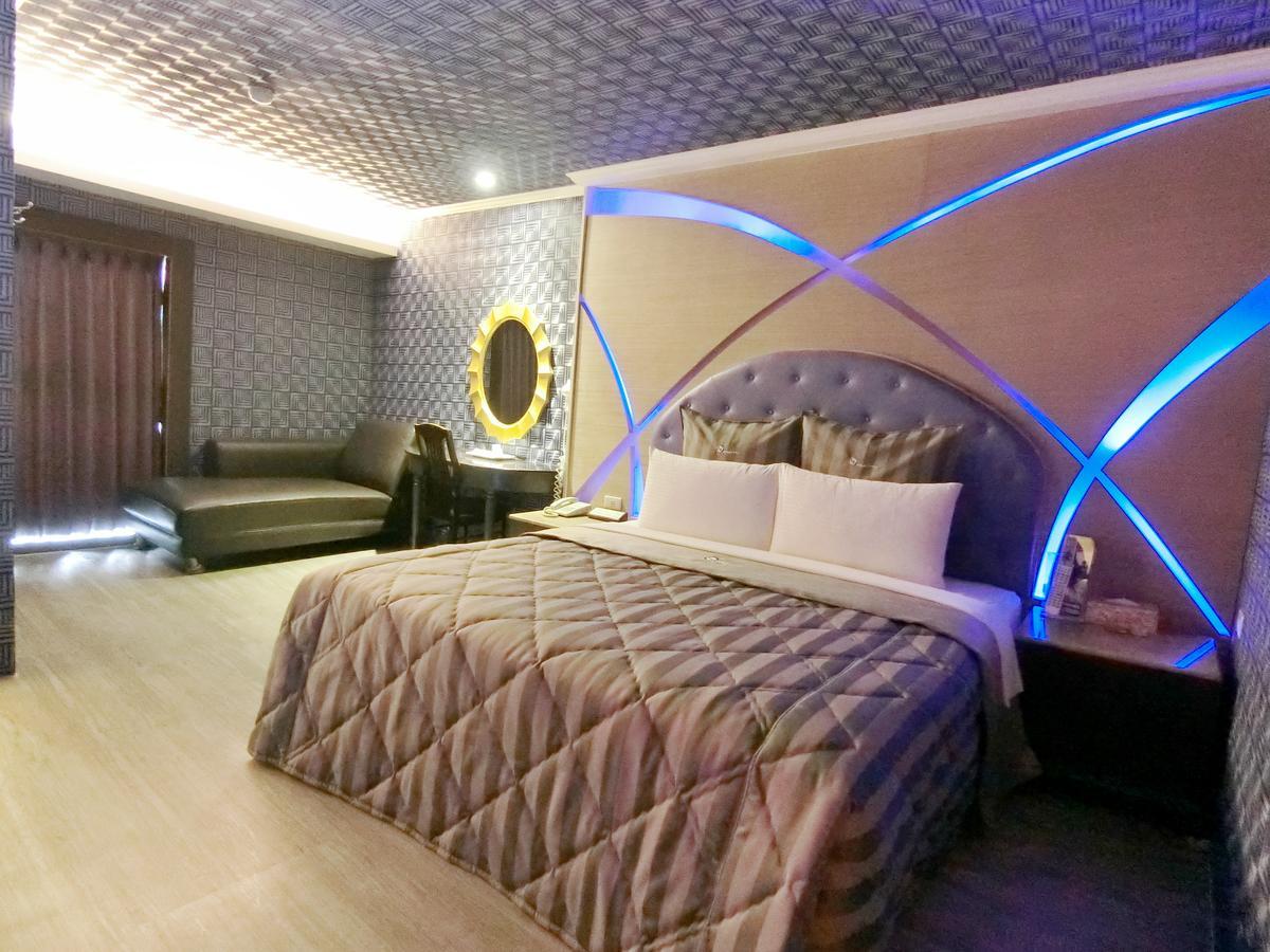 סינצ'ו סיטי Full Moon Boutique Motel מראה חיצוני תמונה
